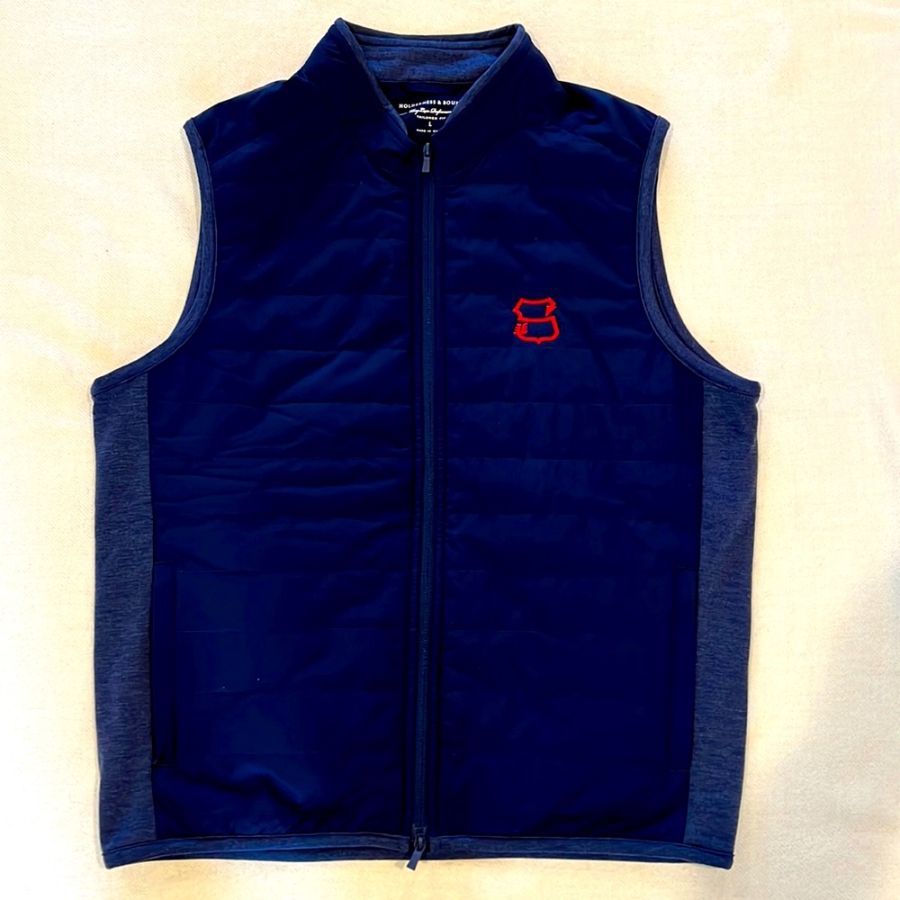 Holderness & Bourne Brand new vest. Sugarloaf Social Club logo. Size Large.